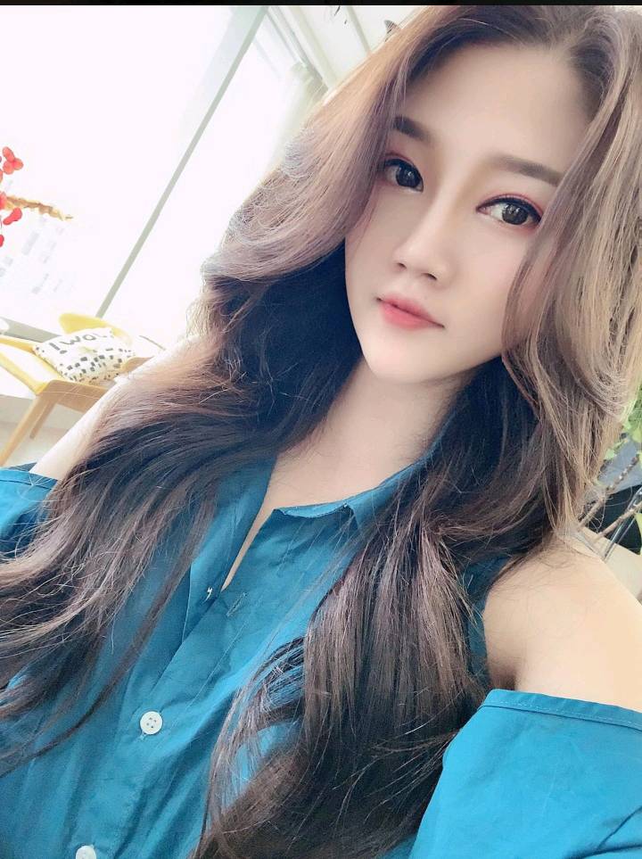 成都耍的真的很乖巧，特别会配合，也特别的会疼人